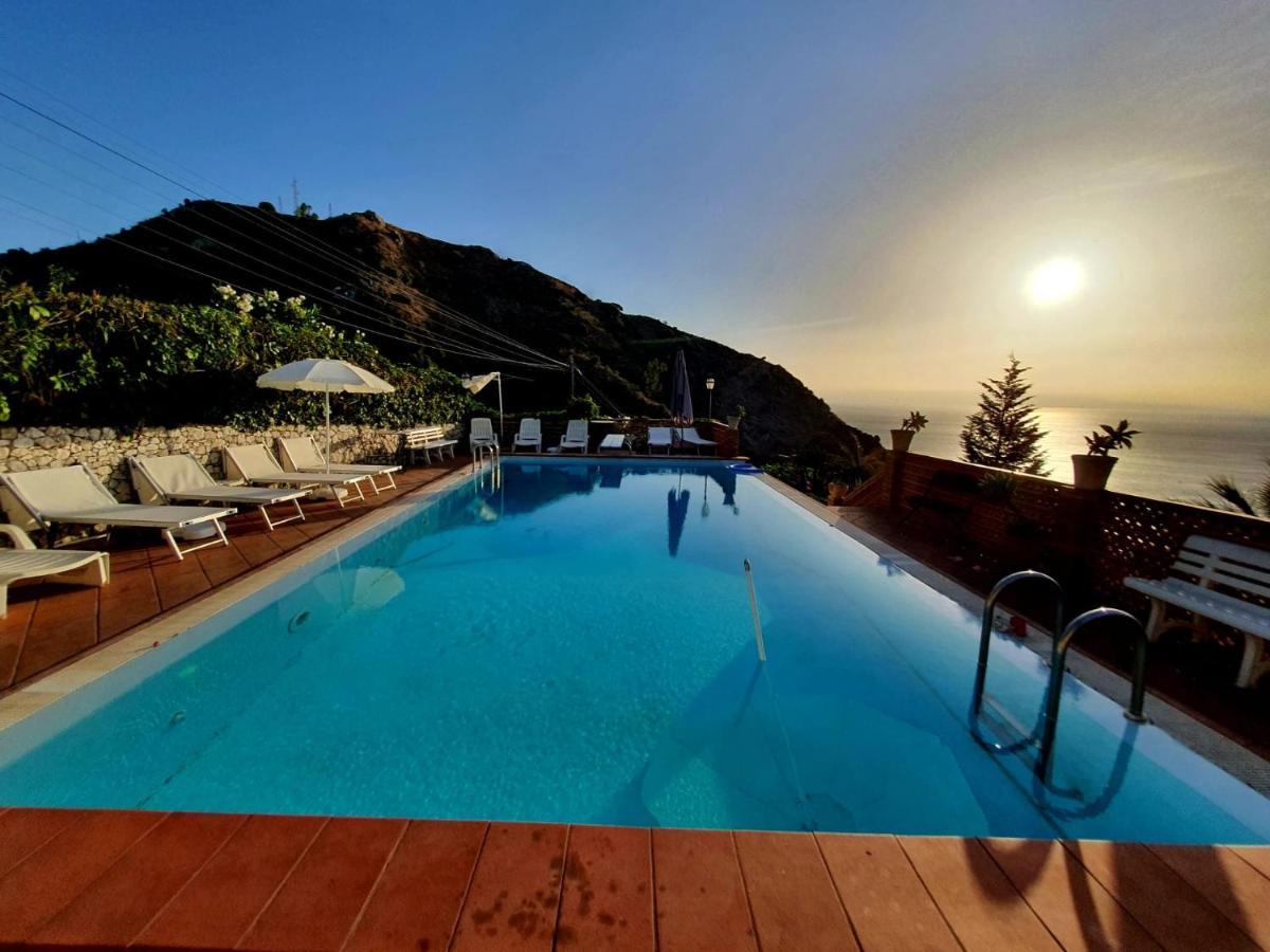 Casa Dei Sogni Taormina Bed and Breakfast Εξωτερικό φωτογραφία