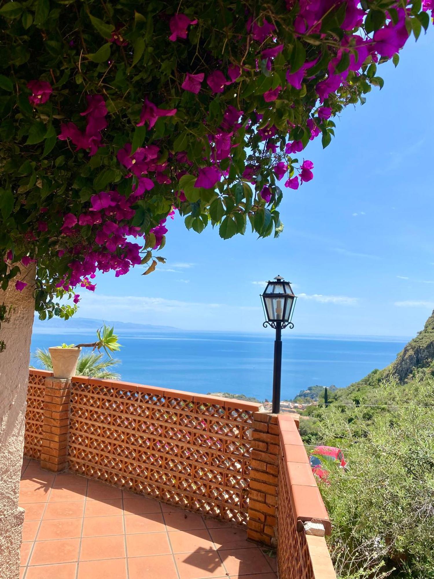 Casa Dei Sogni Taormina Bed and Breakfast Εξωτερικό φωτογραφία